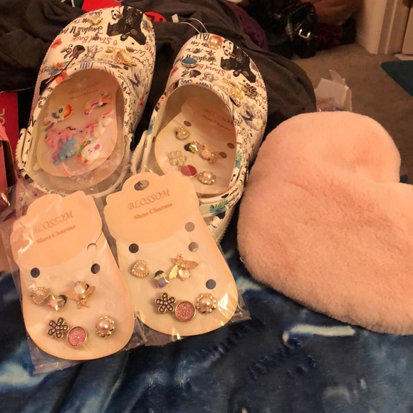 Croc charms pink 12 piece set - Picture 3 of 4